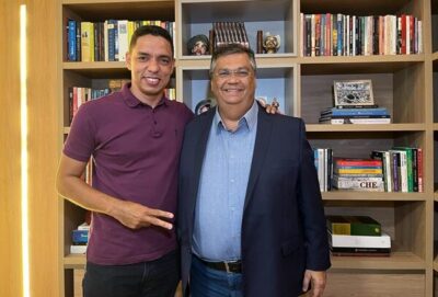 Prefeito Dr. Pedro parabeniza Flávio Dino por integrar a equipe do governo Lula, como novo ministro da Justiça