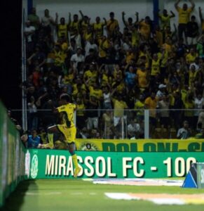 Mirassol super Palmeira que ainda segue líder do Brasileirão 2025