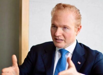 Advogado de Trump diz que Moraes faz “acrobacias legais” para “não acabar do lado” do CV