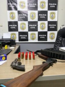 EM SÃO PEDRO DA ÁGUA BRANCA, HOMEM É PRESO POR POSSE IRREGULAR DE ARMA DE FOGO