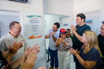 Em Santa Helena, governo entrega mais benefícios à população