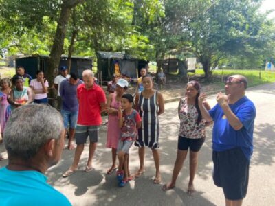 A serviço do povo: Vereador Astro de Ogum visita famílias que vivem triste realidade em ocupação na área do Bonfim