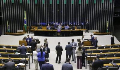 Aprovado texto-base de projeto que regulamenta tributo para serviços de streaming