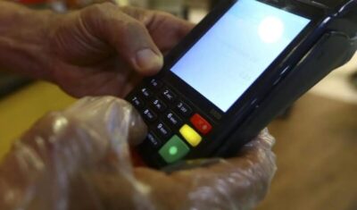 BC: bandeira de cartão terá de pagar transações em caso de falhas