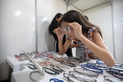 Mutirão Cuidar dos Olhos Kids reúne famílias no Parque do Rangedor e reforça cuidado com a saúde ocular infantil