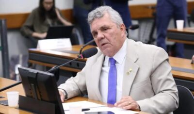 Comissão aprova projeto que obriga operadoras a fornecer dados sobre celulares roubados