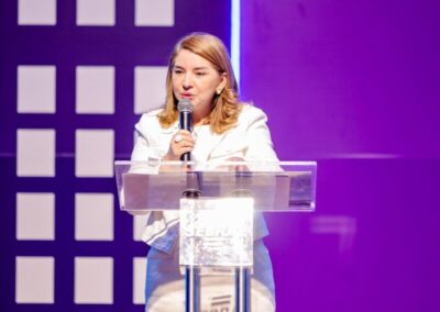 Iracema Vale destaca como marco a sanção, por Brandão, da lei que beneficia órfãos de feminicídio