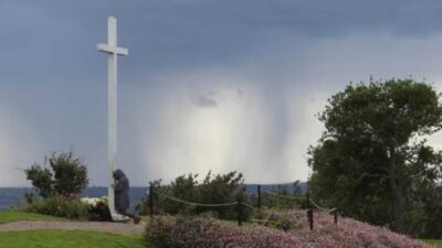 Volta de Jesus? Vaticano nega que Cristo apareceu mais de 40 vezes em uma colina na França