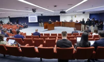 STF retoma julgamento do Núcleo 3 da trama golpista após intervalo