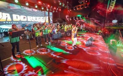 Primeira noite do Festival Ilha do Reggae reúne milhares de pessoas na Arena Jamaica Brasileira