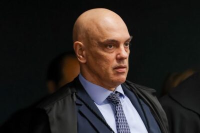 Em decisão, Moraes cita “eventual tentativa de fuga” de Bolsonaro