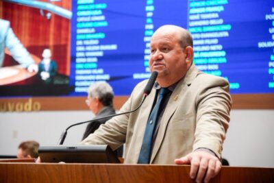 Fred Maia destaca investimentos do governo para ampliar presença da UEMA em Pedreiras