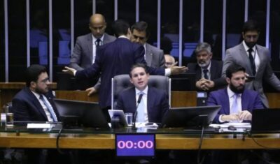 Hugo Motta espera que Banco Central reduza juros nas próximas reuniões do Copom