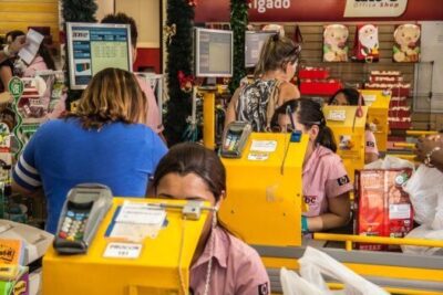 Trabalhadores do comércio de São Luís tem salário reajustado para R$1787,30 e garantia de 7 feriados em 2026