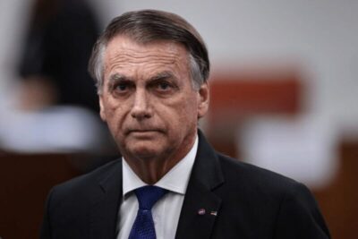 Bolsonaro completa 100 dias em prisão domiciliar