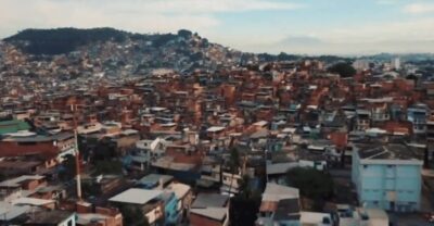 Irmão de Dino quer responsabilizar policiais depois de megaoperação no Rio