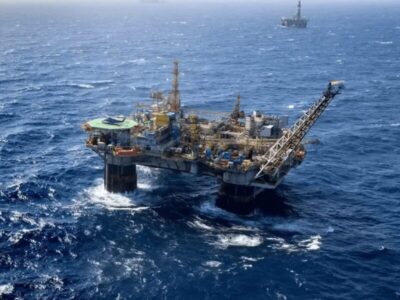 Petrobras anuncia descoberta de petróleo de excelente qualidade na Bacia de Campos