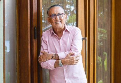 Galvão Bueno é internado com pneumonia em hospital de SP