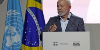 Lula diz que COP30 é momento de “impor nova derrota aos negacionistas”