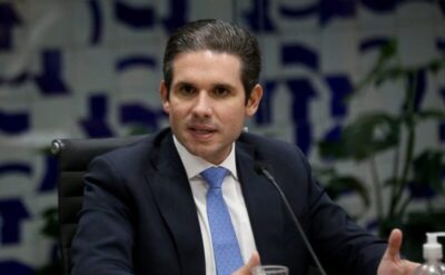 Motta leva adiante votação do PL Antifacção apesar da resistência do governo