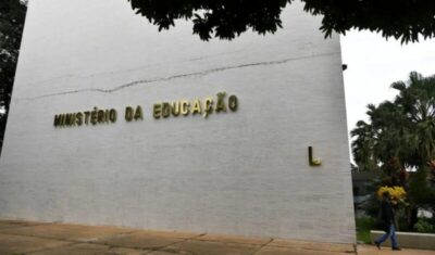 Projeto aumenta previsão de cargos para o Ministério da Educação no Orçamento de 2025
