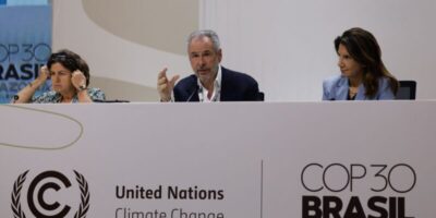 COP30 já fechou compromissos e negociações continuam nesta terça-feira