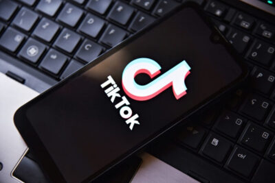 Tiktok passará a produzir podcasts em vídeo