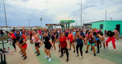 Domingo na Avenida reúne centenas de famílias e transforma a Avenida Piauí em espaço de lazer e convivência