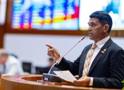 Deputado Wellington cobra vagas em escolas públicas próximas às residências de estudantes maranhenses