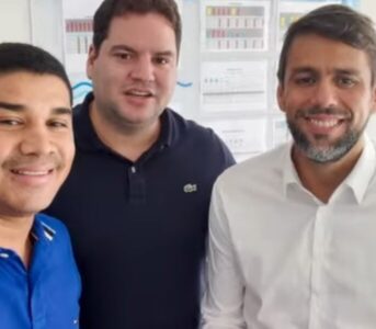 AGENDA POSITIVA: PREFEITO GILSON LIMA SE REÚNE COM PRESIDENTE DA CAEMA AO LADO DE DEPUTADOS PARA BUSCAR SOLUÇÕES PARA O ABASTECIMENTO DE ÁGUA EM PRESIDENTE SARNEY