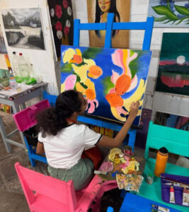Jovem autista realiza primeira exposição de pintura no São Luís Shopping