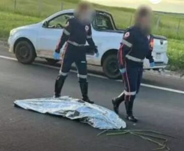 Mulher declarada morta após atropelamento é reanimada minutos depois em rodovia