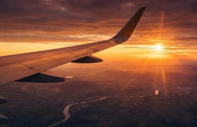 Brasil recebe 6,1 milhões de visitantes internacionais por transporte aéreo em 2025