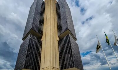 BC mantém juros básicos em 15% ao ano pela quinta vez seguida