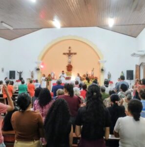 Capela de São Sebastião celebra dia do padroeiro com missas, procissão e leilão
