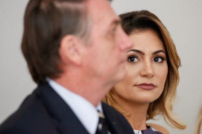 Michelle Bolsonaro pede audiência a Gilmar Mendes e defende prisão domiciliar para ex-presidente