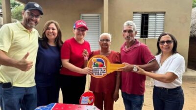 Prefeita Luciana realiza entrega das primeiras casas do Minha Casa Minha Vida Rural no povoado Itaúna