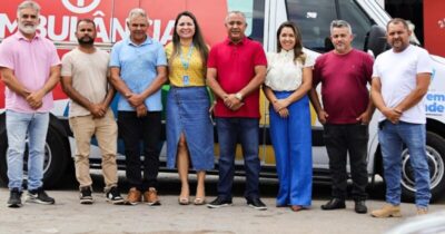Prefeito Preto entrega ambulância enviada pelo Governo do Estado para Vargem Grande