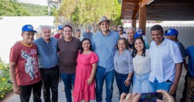 Grupos políticos opostos apoiam pré-candidatura de Orleans em Passagem Franca