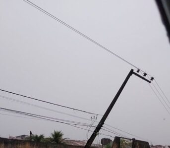 Atenção no trânsito: Equatorial Maranhão alerta para os riscos de acidentes com postes da rede elétrica