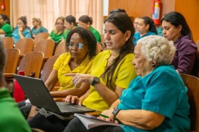 Creche-Escola Sementinha encerra Semana Pedagógica com discussões sobre Inteligência Artificial e Gestão Emocional