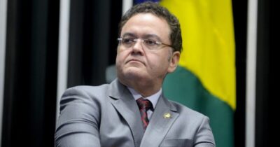 ROBERTO ROCHA AINDA NA FILA PARA O GOVERNADOR COMO ATOR SE VESTE DE DEMOCRATA NA TENTATIVA DE MUDAR A VERDADE SOBRE SUA COMODA E LUXUOSA  VIDA POLÍTICA EM VÁRIOS BERÇOS DOS GOVERNOS NO MARANHÃO