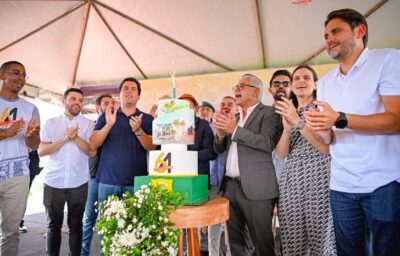 Juscelino participa das celebrações dos 64 anos de Lima Campos