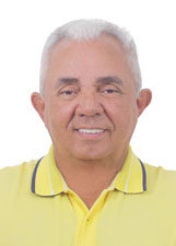 NEPOTISMO O Ministério Público do Maranhão abriu investigação contra o prefeito de São João Batista, Emerson Lívio Soares Pinto, por suposta prática de nepotismo envolvendo a nomeação de seis parentes para cargos de secretários municipais.