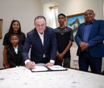 Crianças órfãs do feminicídio recebem apoio em Viana, Pedro do Rosário, Palmeirândia e outras cidades do Maranhão