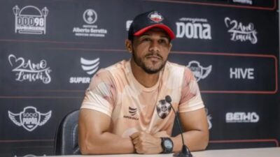 Moto volta a campo para mais uma partida amistosa