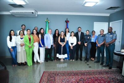 Iracema Vale recebe instituições em reunião de agradecimento pela defesa e proteção das mulheres