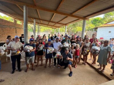 Junior Cascaria realiza entrega de cestas básicas e equipamentos esportivos em Peritoró