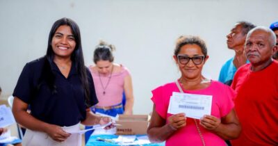 Prefeitura de Timon entrega mais de 900 boletos do Programa Garantia Safra a agricultores familiares
