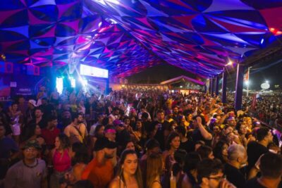 Camarote Revis estreia com sucesso absoluto e reforça identidade maranhense no pré-carnaval